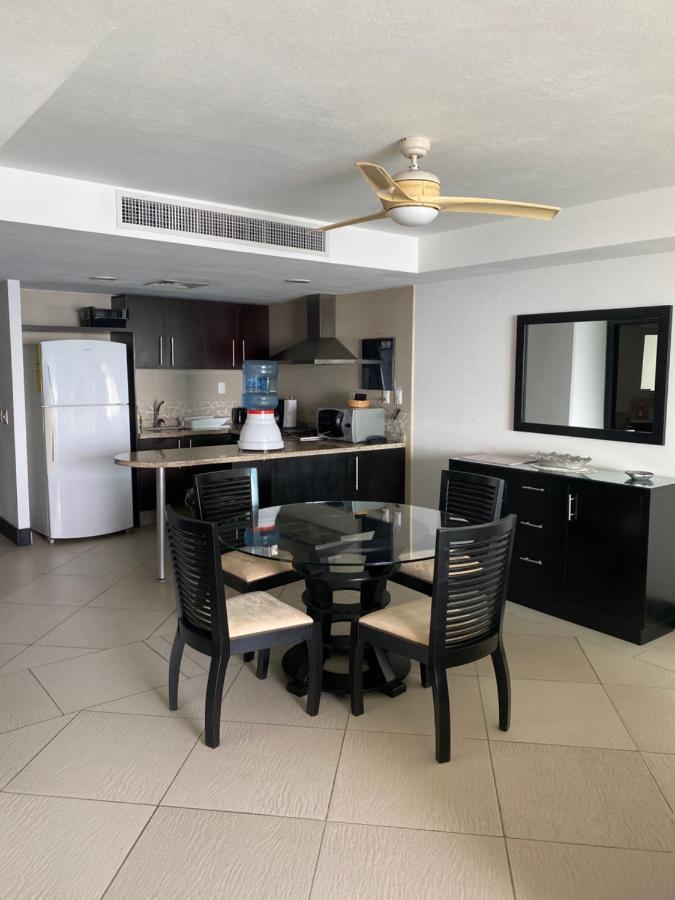 Bay View Grand Marina 1605 Sur Διαμέρισμα Ixtapa  Εξωτερικό φωτογραφία